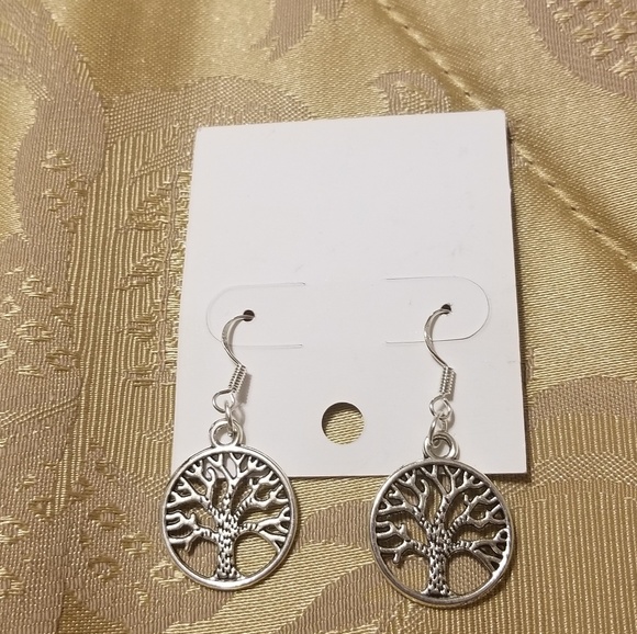 Accessories - 🌲Tree Earrings🌲